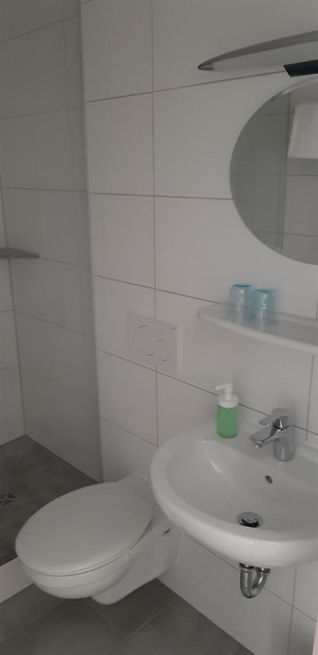 Arkadia Hotel Burgwedel  Dış mekan fotoğraf